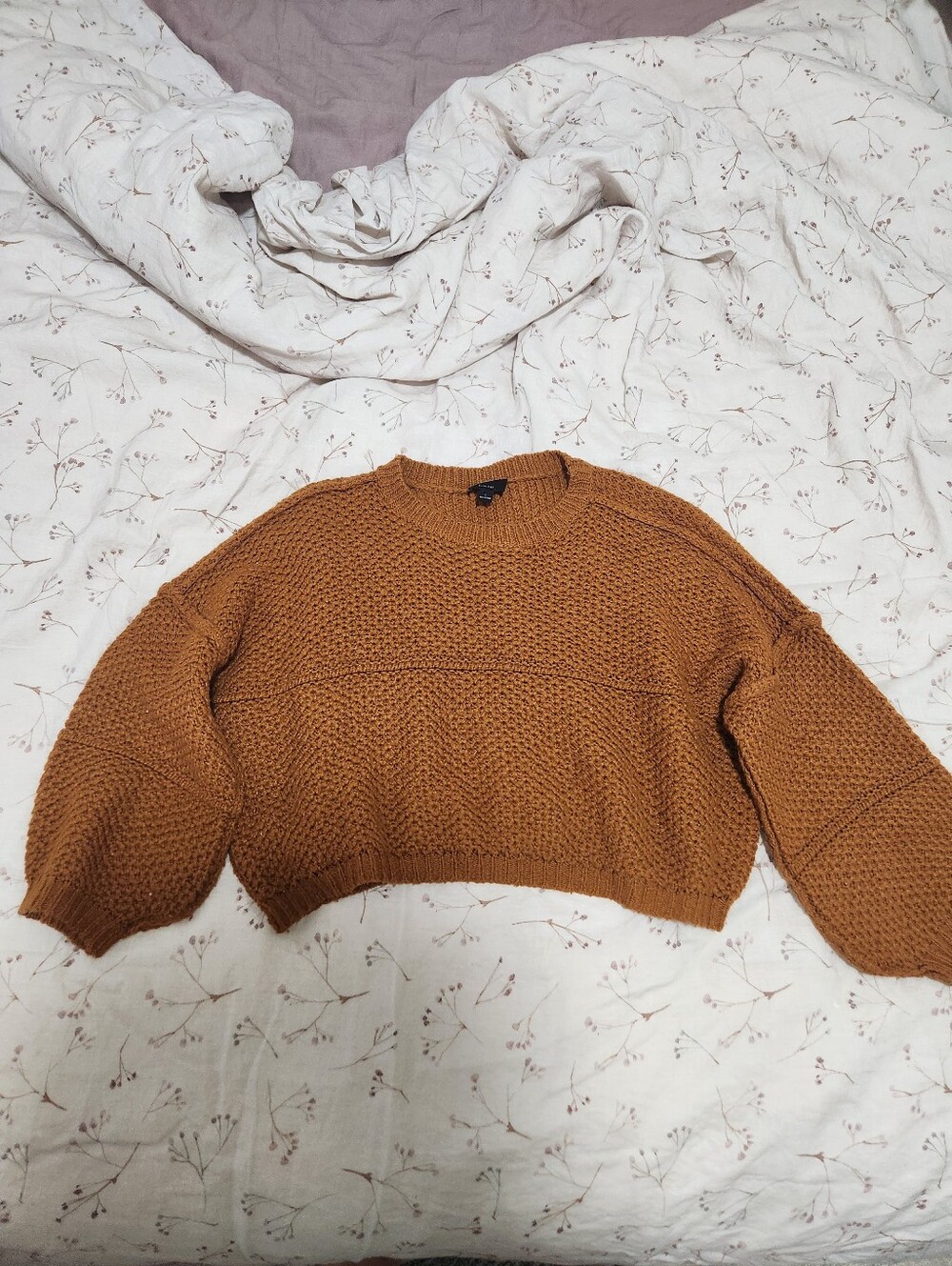 lumiere drop shoulder balloon sleeve cropped sweater large